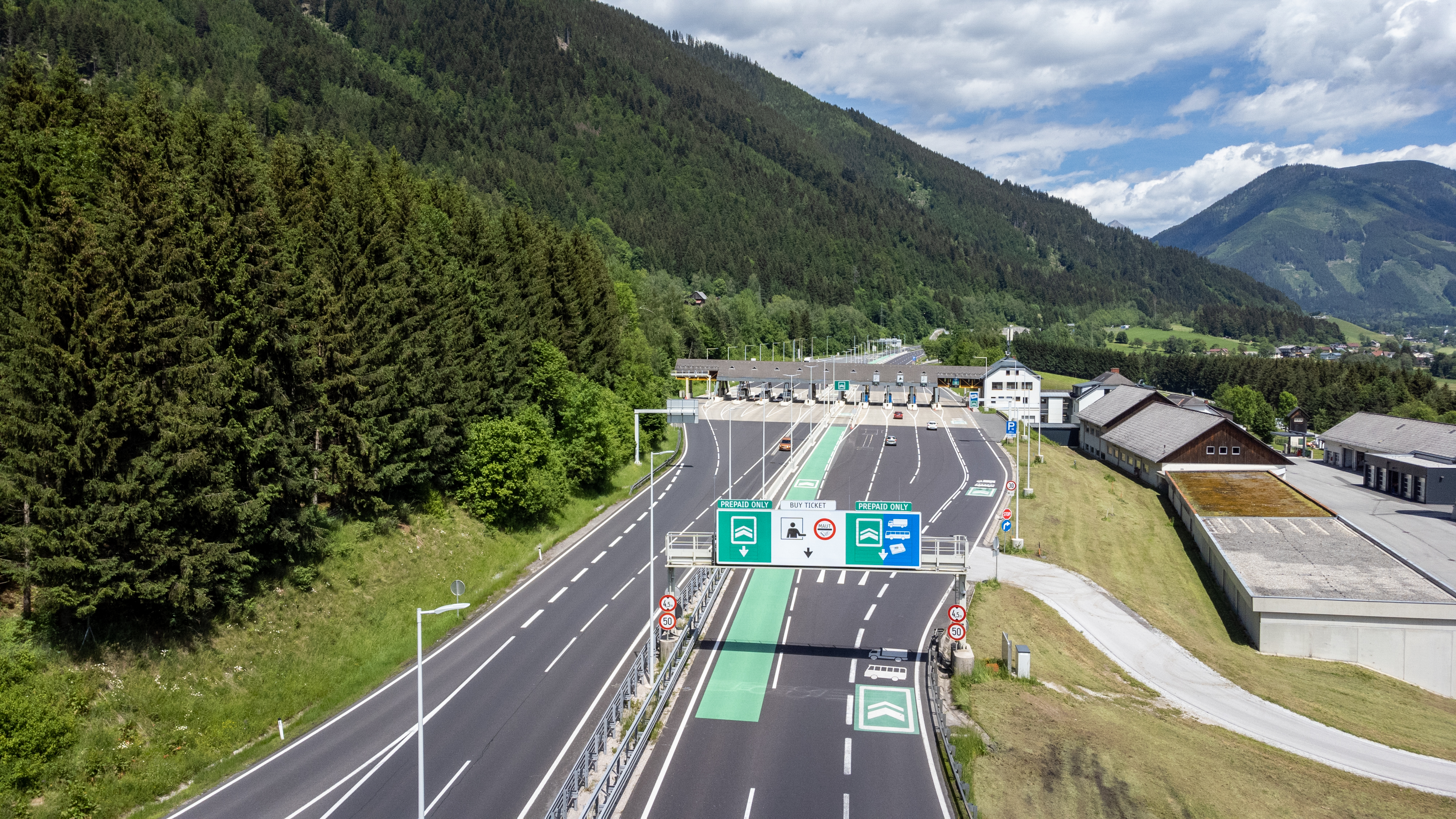 Zulauf zur Mautstelle Bosruck