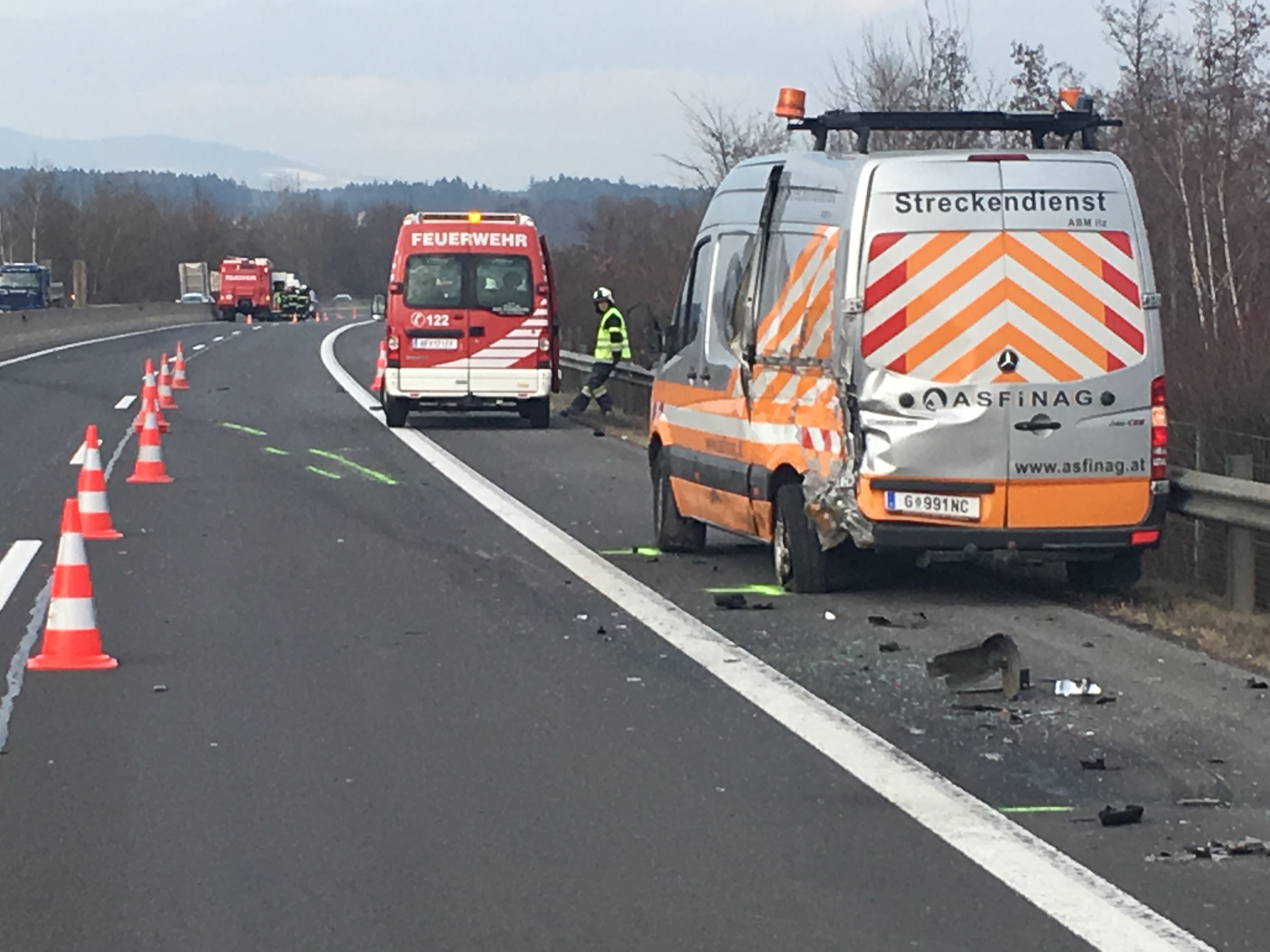  Accident with an ASFINAG service vehicle